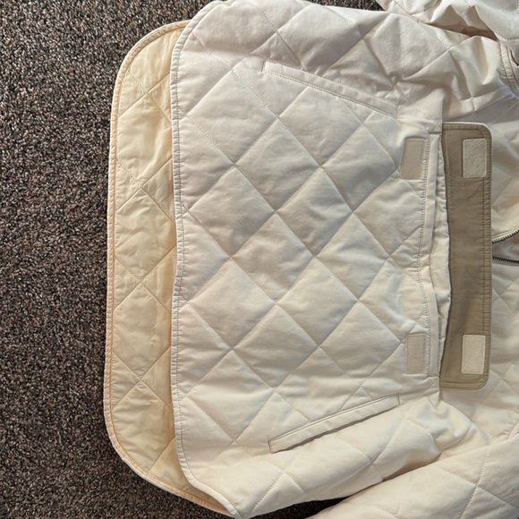 Brand new never worn jacket - Picture 7 of 8